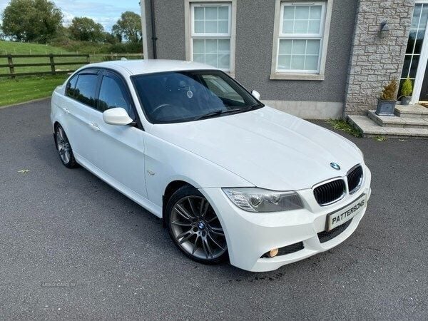 White Used 2011 BMW 320 M Sport Sedan | £4,250 (Expensive) - Image 1/4
