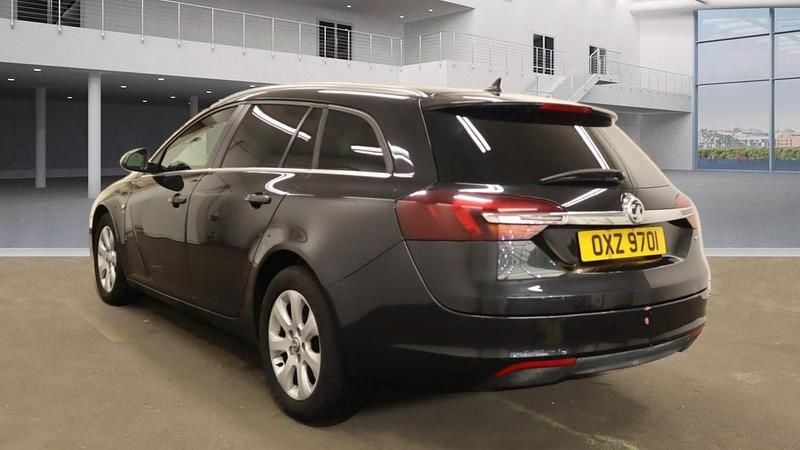 Used Vauxhall Insignia SRi 163 HP (119 kW) 2014 Black Estate
