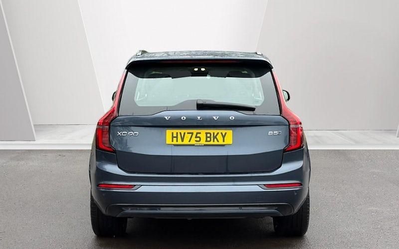 Used Volvo XC90 Plus 250 HP (183 kW) 2025 SUV