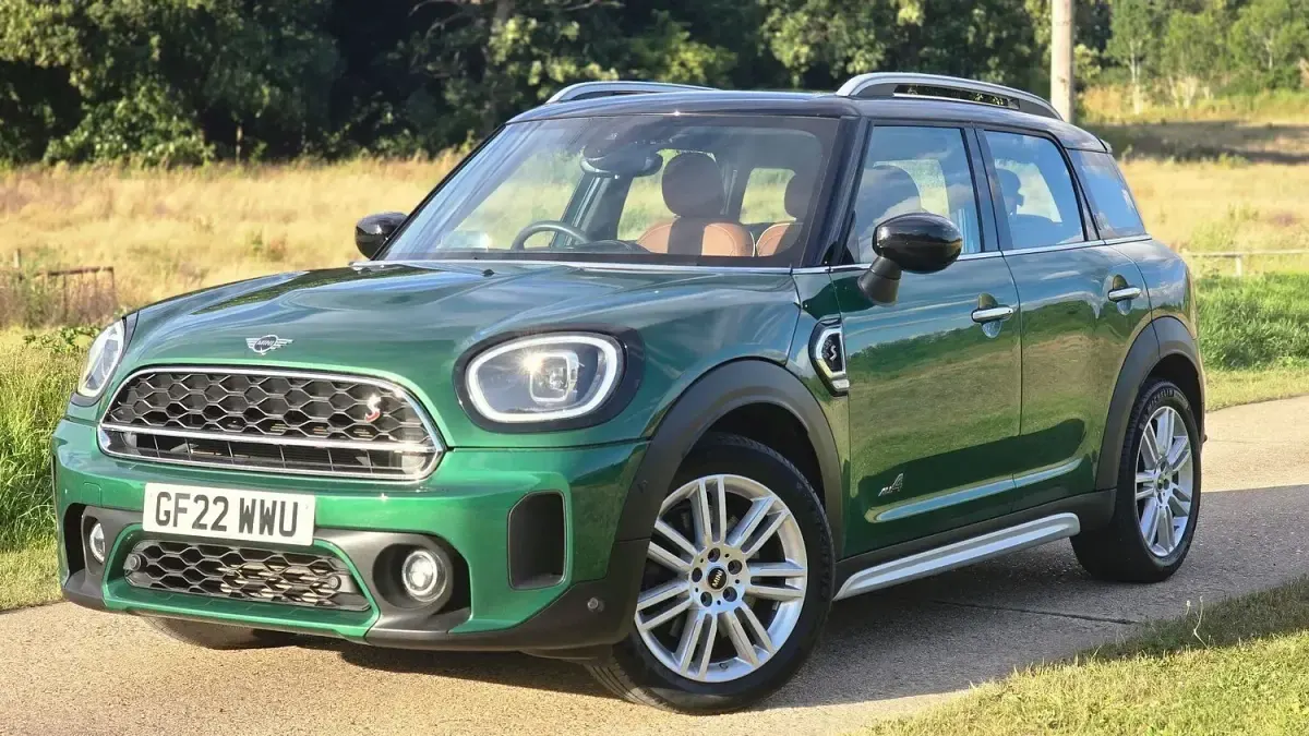 Used Mini Cooper S Exclusive 2022 Green Hatchback