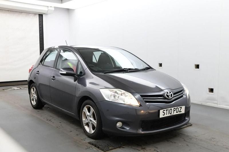 Used 2010 Toyota Auris | £2,975 (Fair price) - Image 1/1