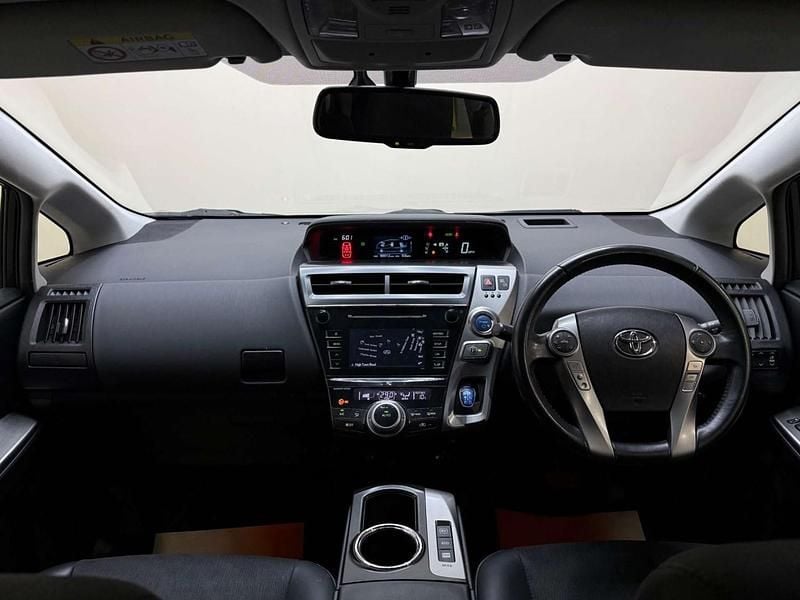 Used Toyota Prius+ Plus 136 HP (100 kW) 2015 Silver MPV