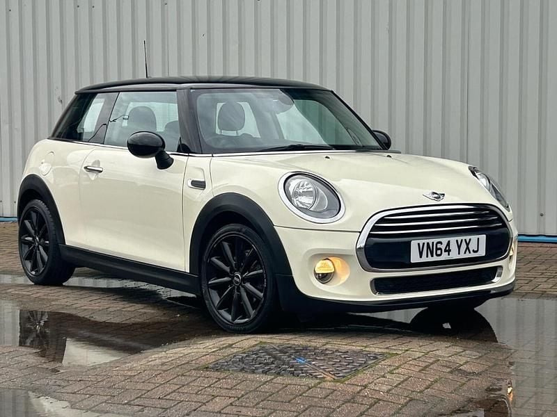White Used 2014 Mini Cooper D Hatch Hatchback | £3,895 (Good price) - Image 1/4