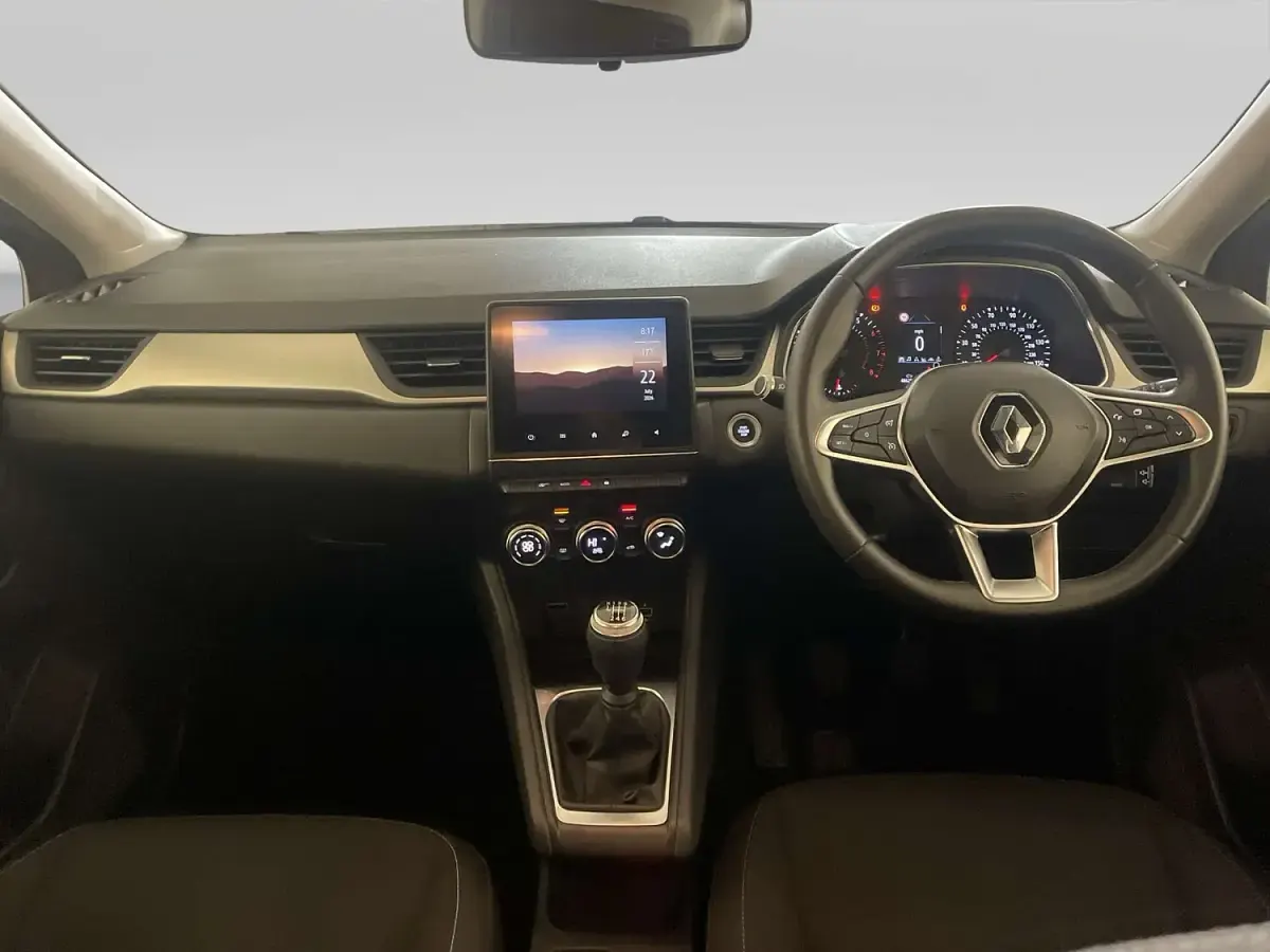 Used Renault Captur Iconic 140 HP (102 kW) 2021 Orange SUV