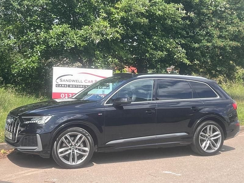 Black Used 2021 Audi Q7 S-Line SUV | £35,975 (Fair price) - Image 1/4