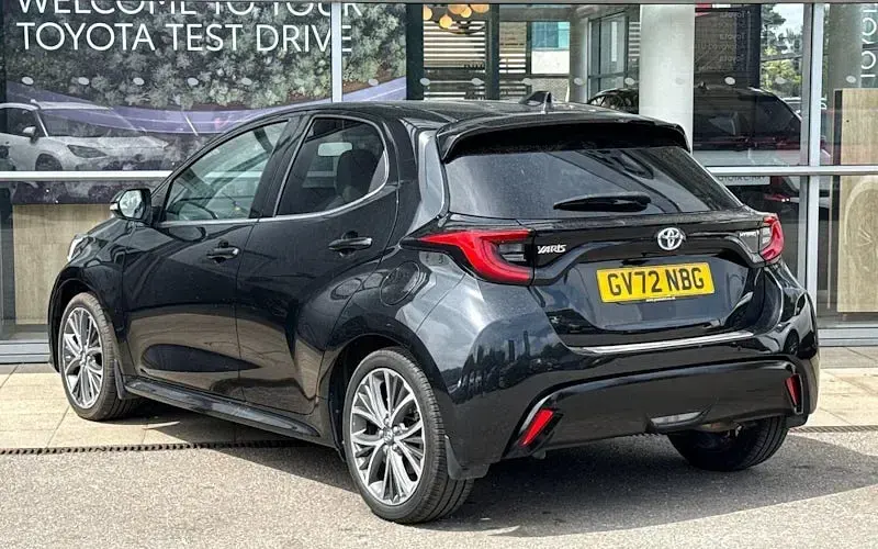 Used Toyota Yaris Hybrid 116 HP (85 kW) 2023 Black Hatchback