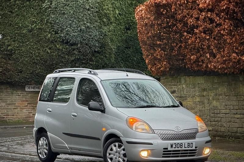 Used 2000 Toyota Yaris Estate | £1,999 (A bit pricey) - Image 1/1