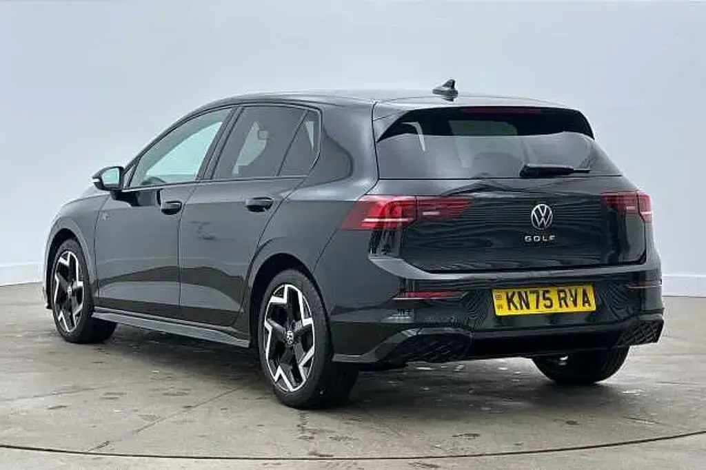 Used VW Golf VIII R-line 150 HP (110 kW) 2025 Black Hatchback