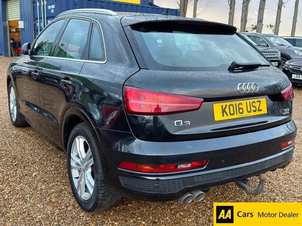 Usado Audi Q3 S-Line 184 HP (135 kW) 2016 Preto SUV