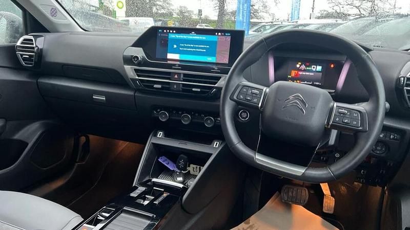 Used Citroën e-C4 98 kW (134 HP) 2024 Black SUV