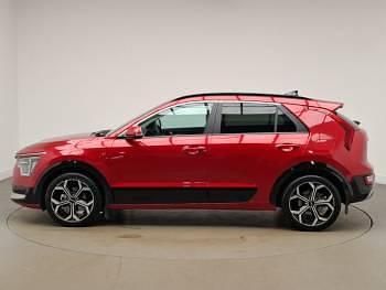 Gebraucht Kia Niro 168 PS (123 kW) 2024 Rot SUV