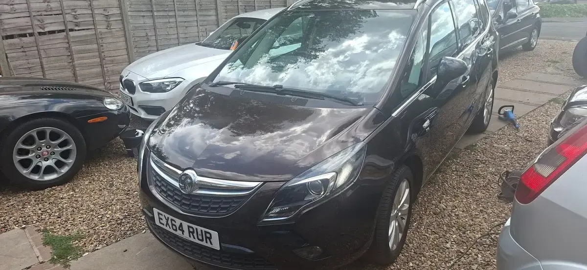 Used Vauxhall Zafira 170 HP (125 kW) 2014 Brown MPV