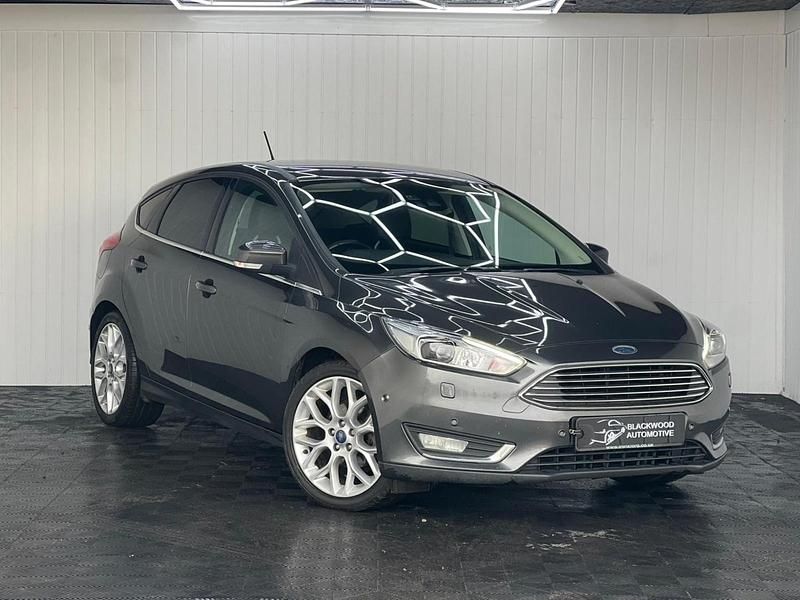 Used Ford Focus Titanium X 120 HP (88 kW) 2017 Grey Hatchback