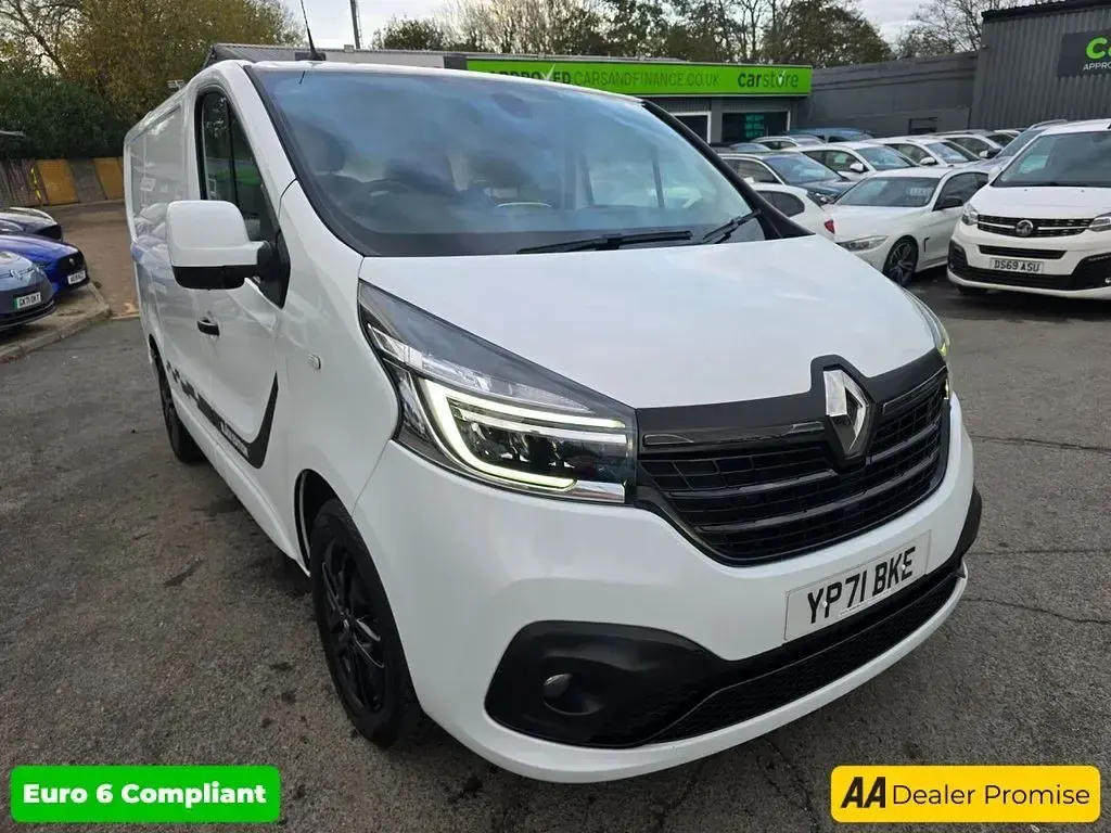 Used Renault Trafic Black Edition 168 HP (123 kW) 2021 White MPV