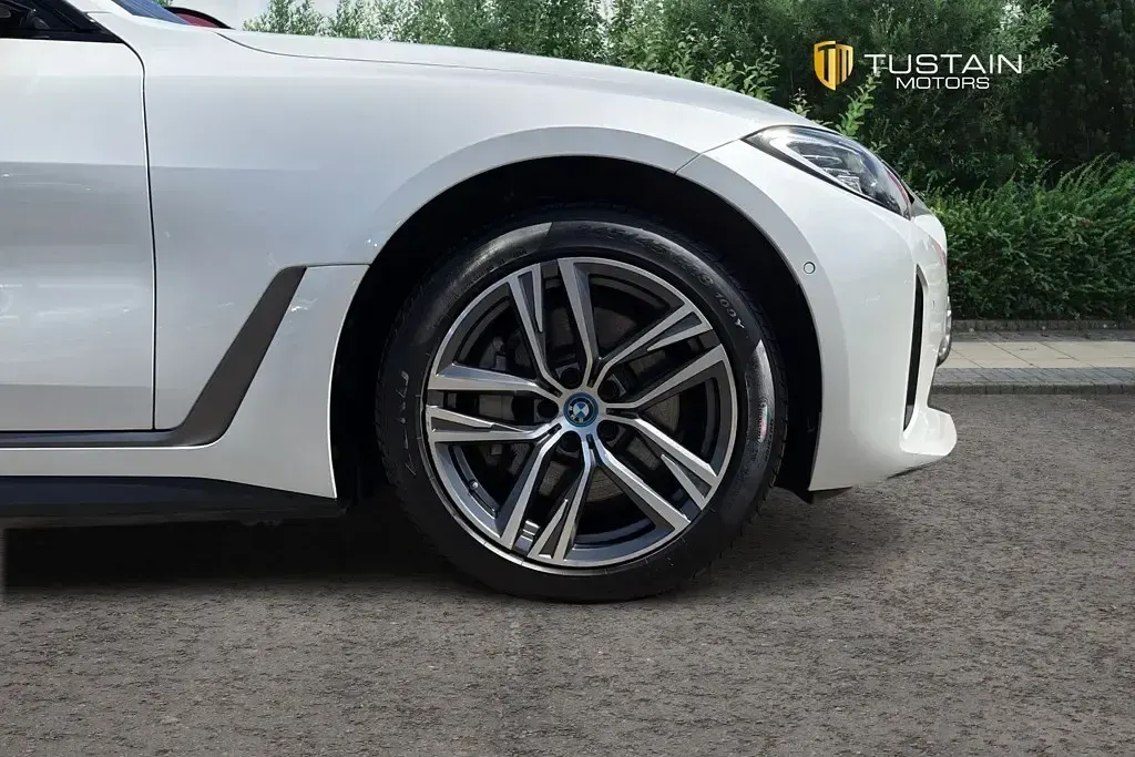 Used BMW i4 Sport Line 210 kW (286 HP) 2024 Sedan
