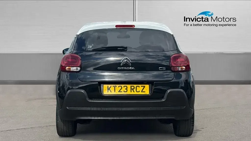Used Citroën C3 PureTech 110 HP (80 kW) 2023 Black Hatchback