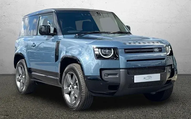 Used Land Rover Defender HSE Dynamic 249 HP (183 kW) 2025 SUV