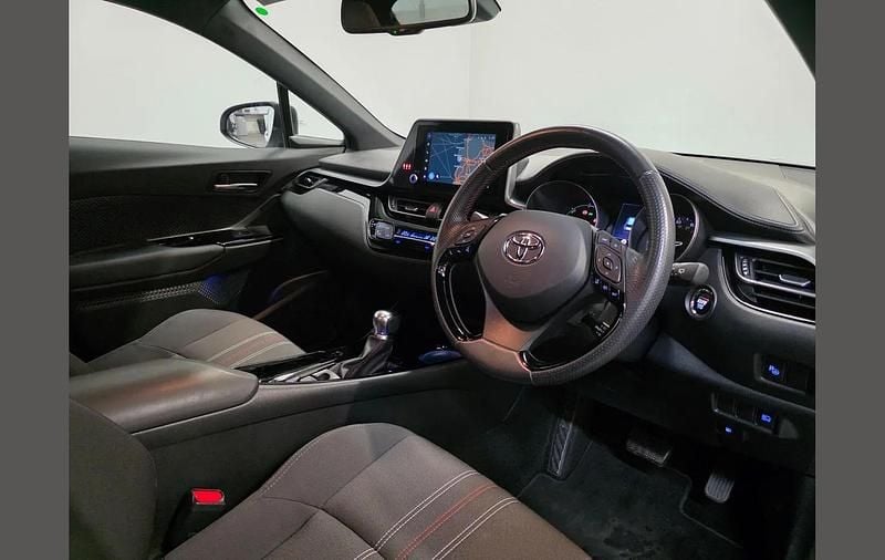 Used Toyota C-HR Sport 120 HP (88 kW) 2023 Other SUV