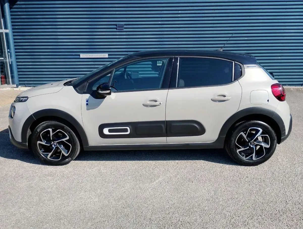 Used Citroën C3 PureTech 82 HP (60 kW) 2022 Brown Hatchback