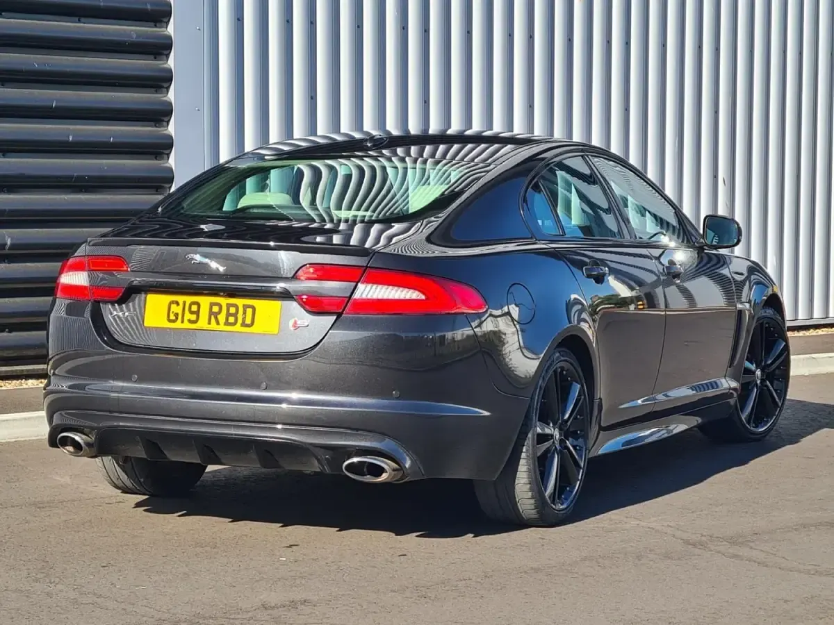 Używany Jaguar XF Portfolio 2012 Szary Sedan/Limuzyna
