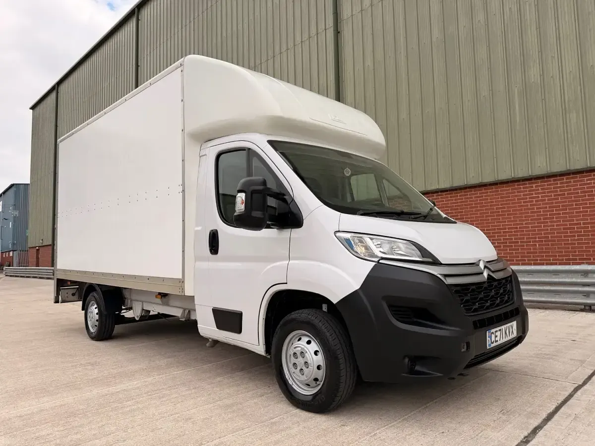 Used Citroën Relay 140 HP (102 kW) 2021 White Van