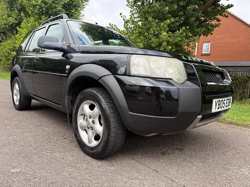 Black Used 2005 Land Rover Freelander SE SUV | £2,995 (Good price) - Image 1/4