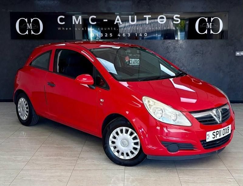 Used Vauxhall Corsa S 64 HP (47 kW) 2011 Red Hatchback