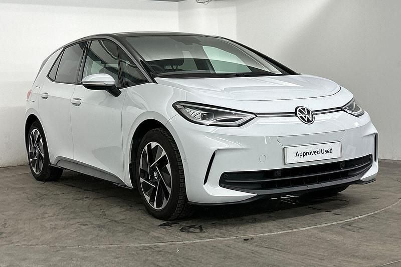 White Used 2023 VW ID.3 Pro Performance Hatchback | £21,495 (Super price) - Image 1/4