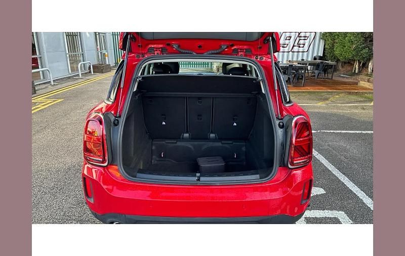 Used Mini Cooper Countryman Classic 134 HP (98 kW) 2021 Red SUV