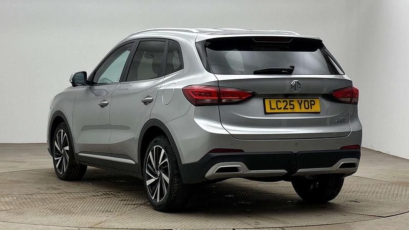 Used MG ZS Trophy 2025 Silver SUV