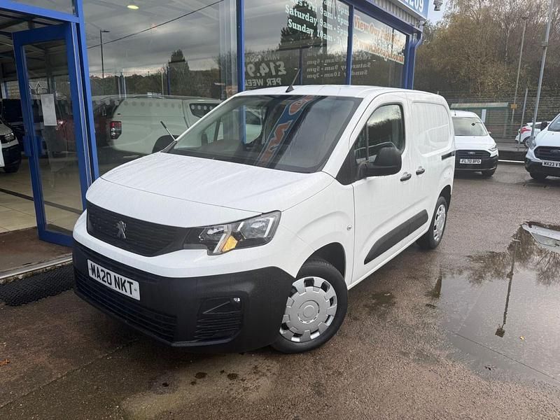 White Used 2020 Peugeot Partner Van | £6,995 (Fair price) - Image 1/4