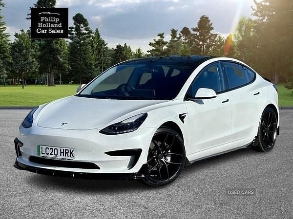 Used Tesla Model 3 Standard Range 239 kW (325 HP) 2020 White Sedan