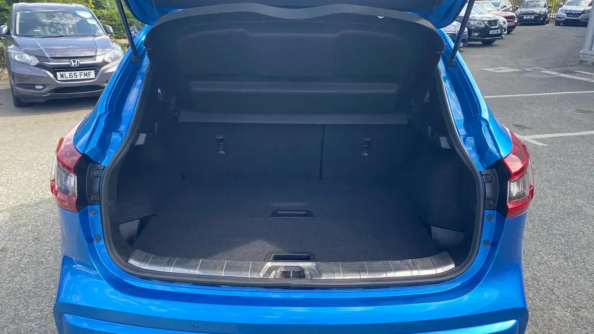 Used Nissan Qashqai Tekna+ 150 HP (110 kW) 2021 Blue SUV