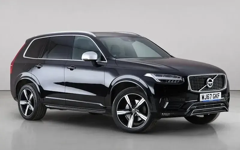 Used Volvo XC90 R-Design 235 HP (172 kW) 2019 SUV