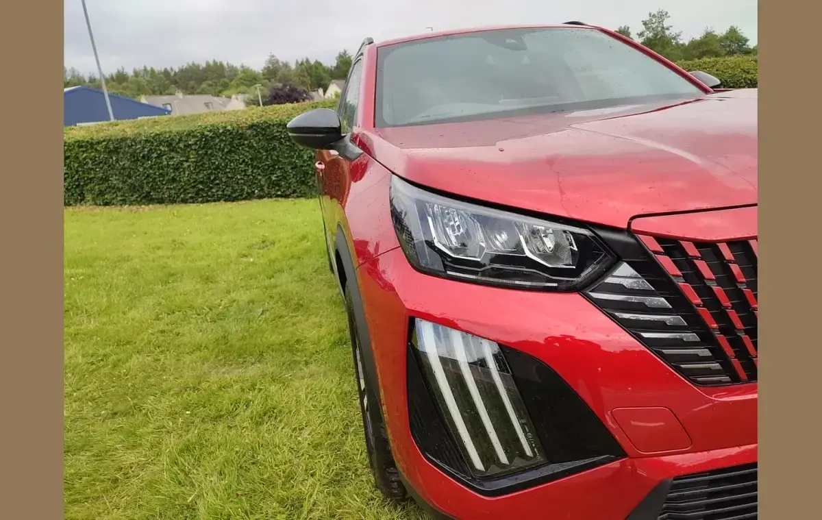 Used Peugeot 2008 Allure 128 HP (94 kW) 2024 Red SUV