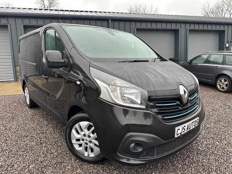 Black Used 2018 Renault Trafic MPV | £10,493 (Super price) - Image 1/2
