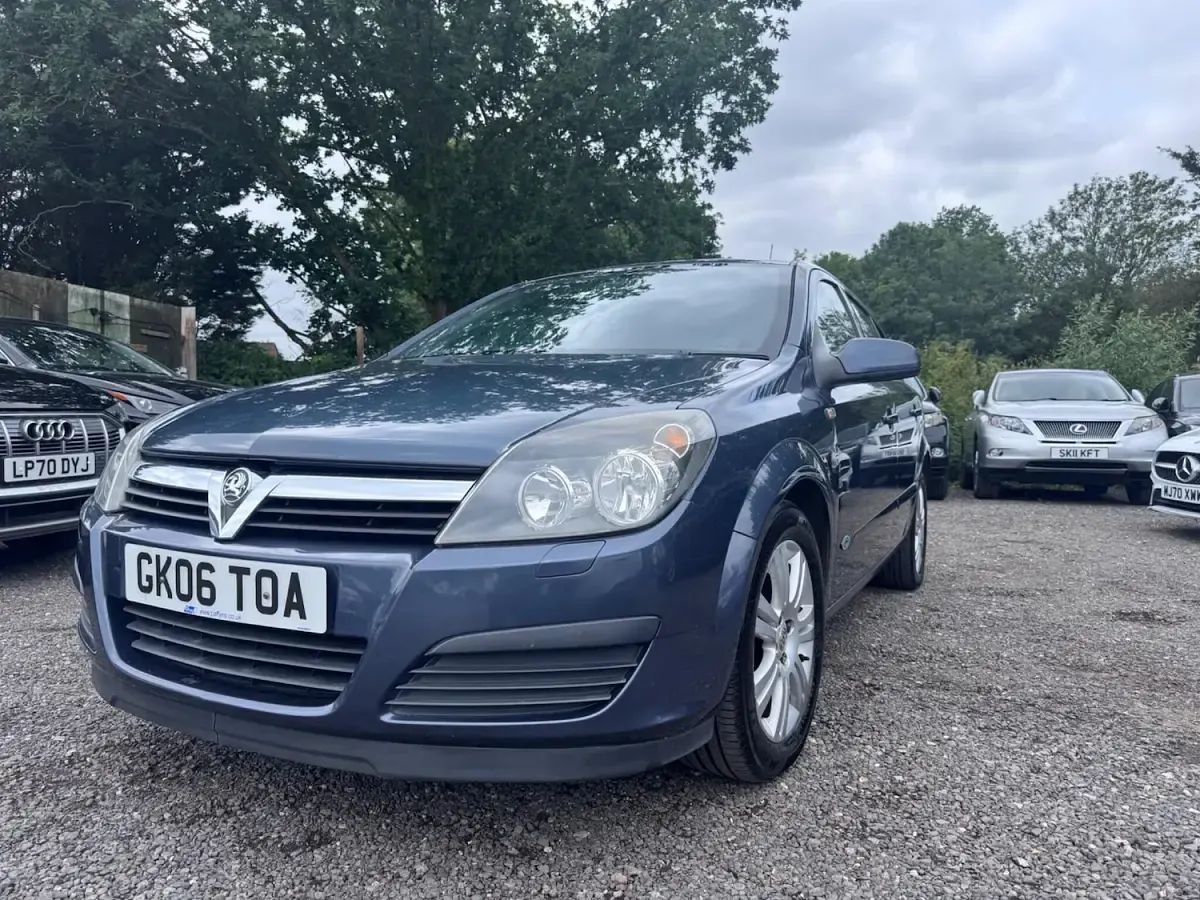 Used Vauxhall Astra Active 2006 Blue Hatchback