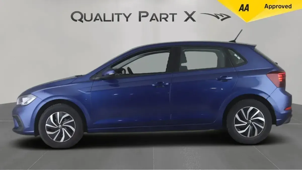 Used VW Polo Life 95 HP (69 kW) 2023 Blue Hatchback