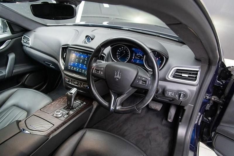 Used Maserati Ghibli 275 HP (202 kW) 2020 Blue Sedan