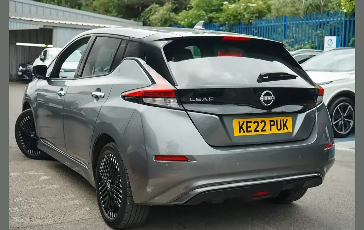 Used Nissan Leaf N-Connecta 160 kW (218 HP) 2022 Grey Hatchback