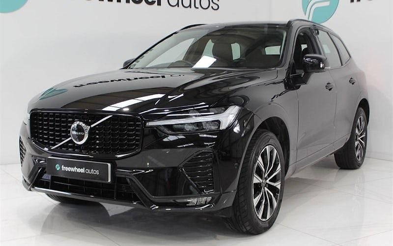 Second-hand Volvo XC60 Plus 250 CP (183 kW) 2023 Negru SUV