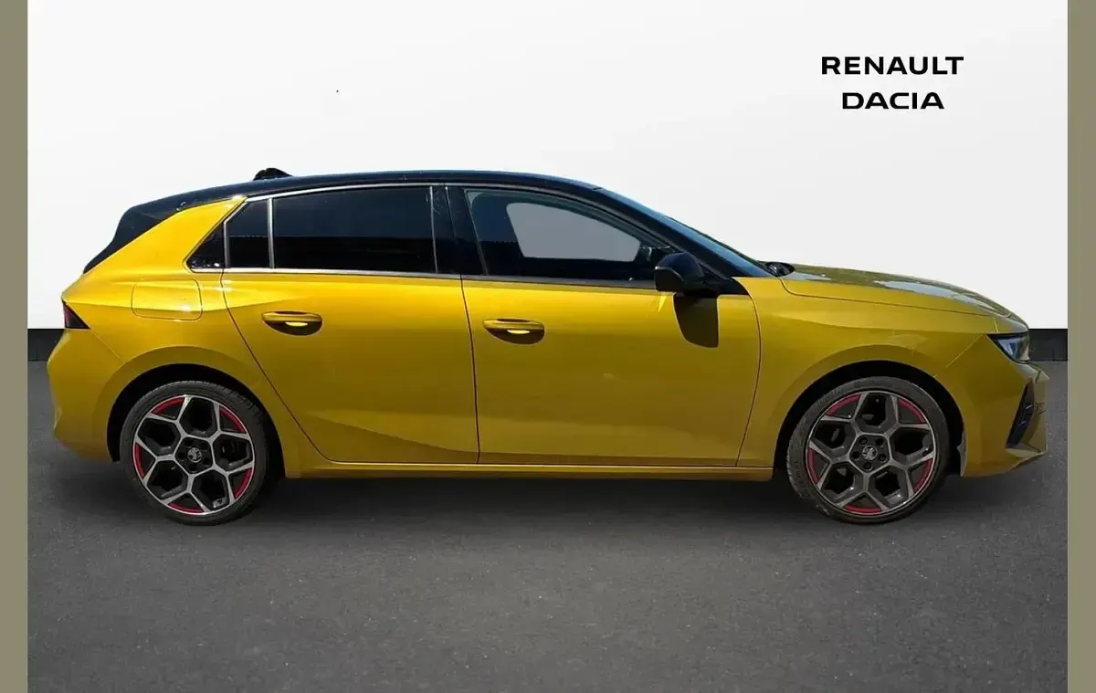 Used Vauxhall Astra GS Line 128 HP (94 kW) 2022 Other Hatchback