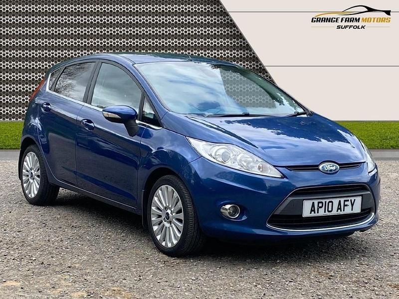 Usado Ford Fiesta Titanium 96 HP (70 kW) 2010 Azul Citadino