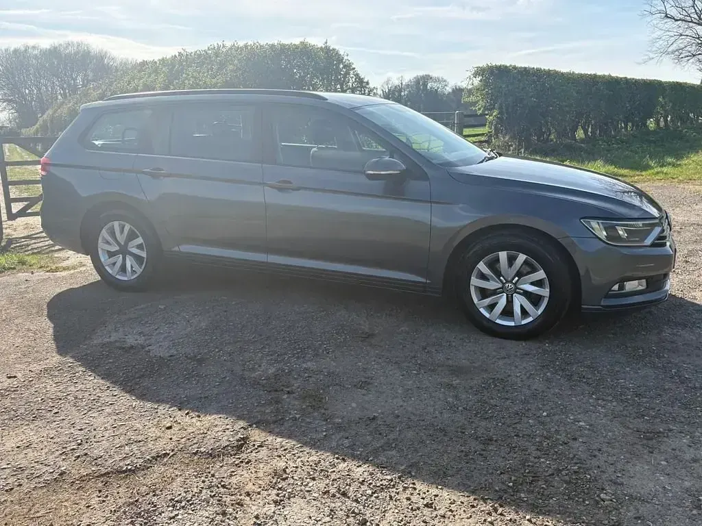 Begagnad VW Passat S 120 HK (88 kW) 2015 Grå Kombi