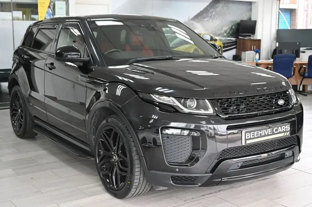 Used Land Rover Range Rover evoque HSE Dynamic 180 HP (132 kW) 2017 Black Estate