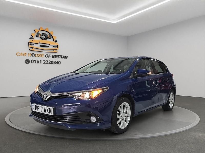Blue Used 2017 Toyota Auris Business Edition Hatchback | £11,250 (Fair price) - Image 1/4