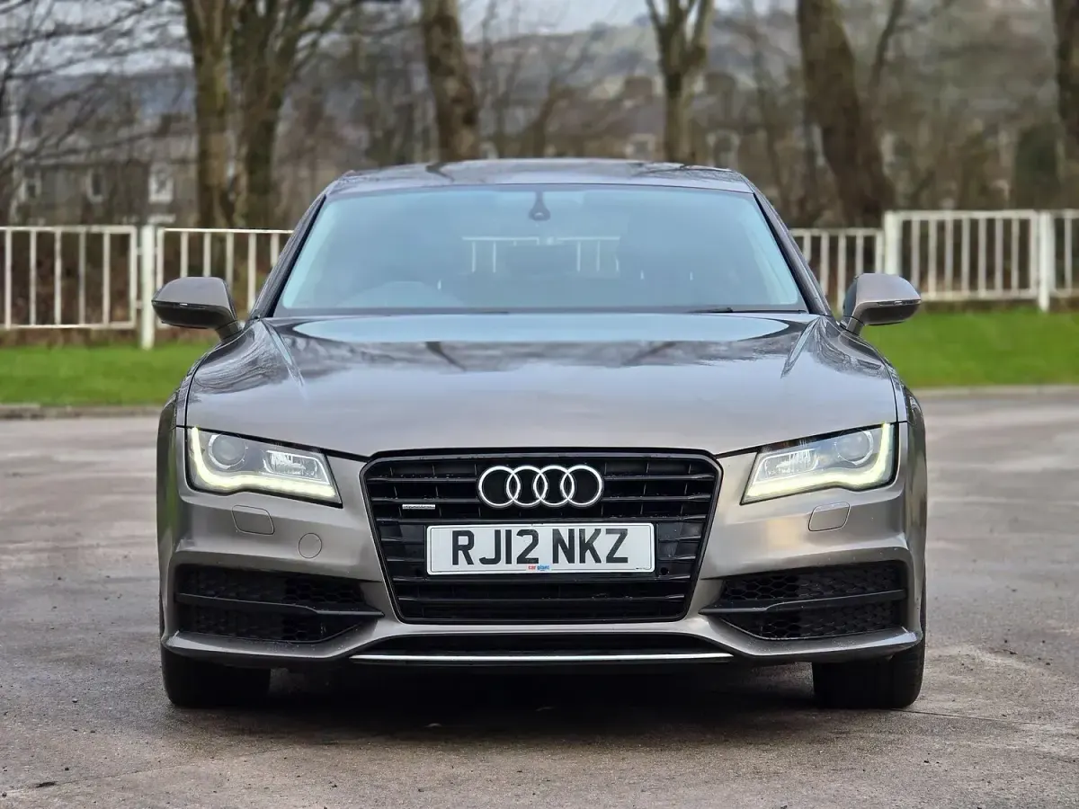 Used Audi A7 Sportback Comfort 204 HP (150 kW) 2012 Grey Hatchback