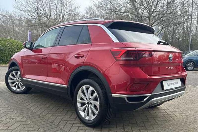 Used VW T-Roc Style 150 HP (110 kW) 2023 Red SUV