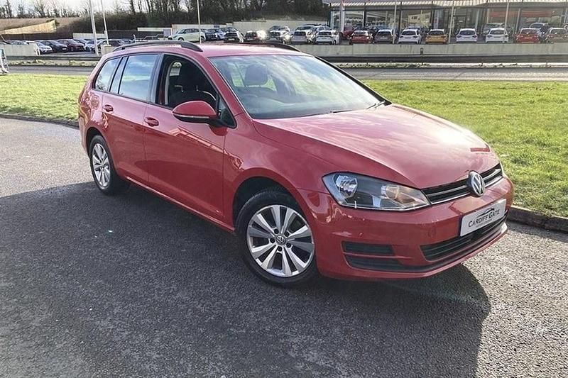 Red Used 2015 VW Golf VII SE Estate | £3,495 (Good price) - Image 1/1