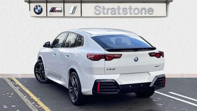 Nuevo BMW iX2 M Sport 227 kW (309 CV) 2025 Blanco SUV